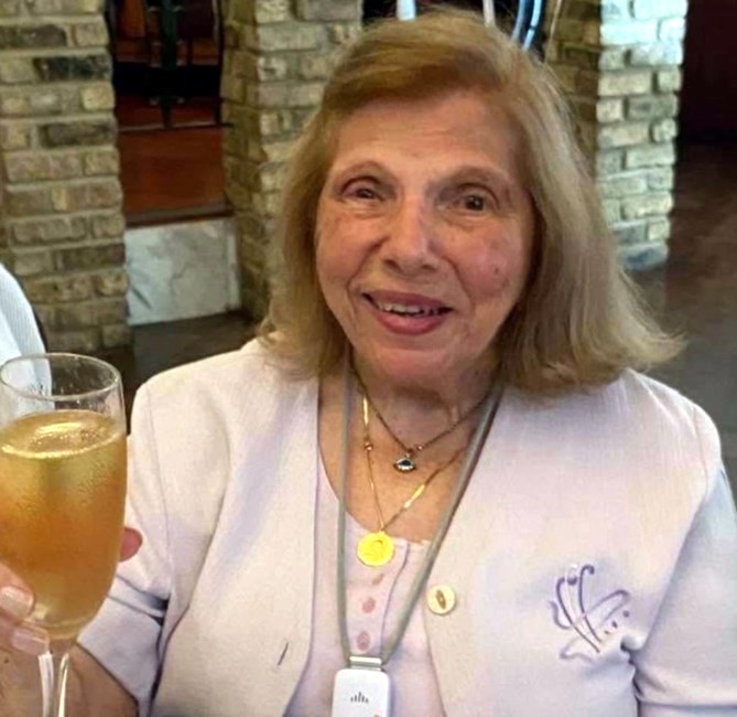 Obituary of Dorothy L Varchetto