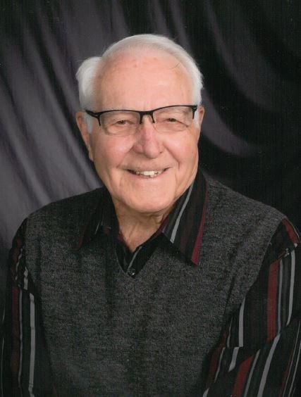 Obituary of Glenn E. Schnieber