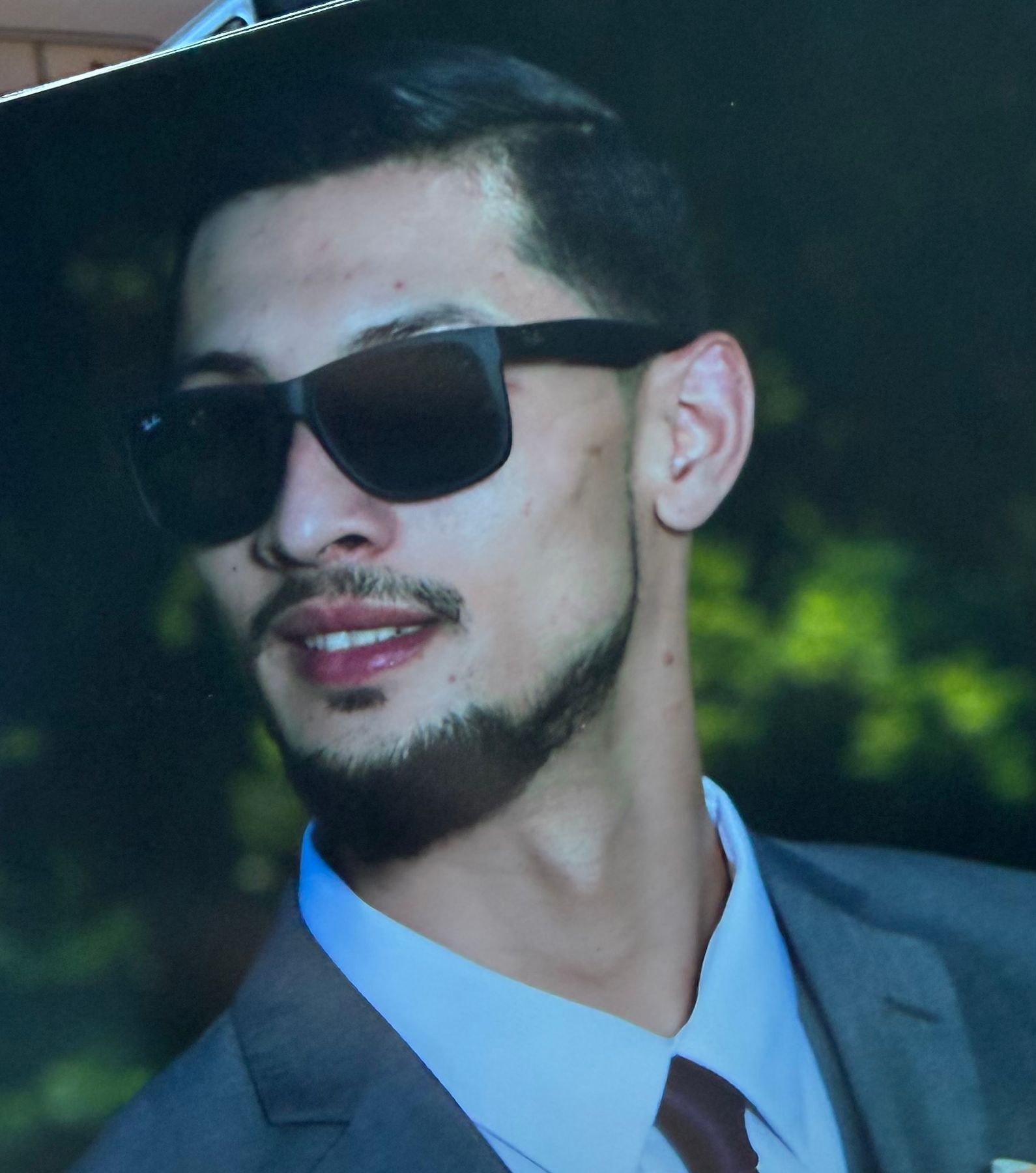 Obituary of Alex Flores