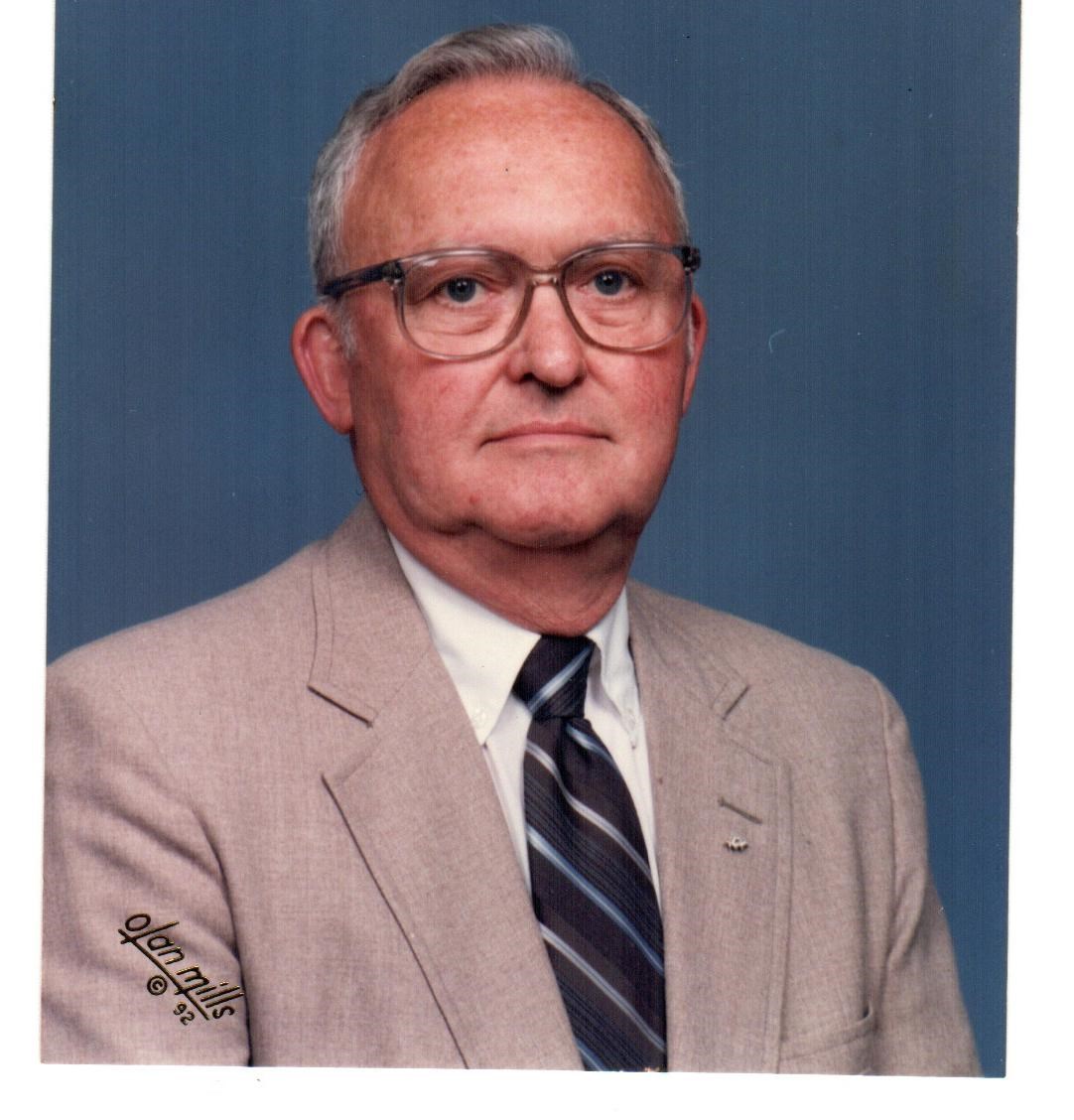 Obituary of Frank William Davis