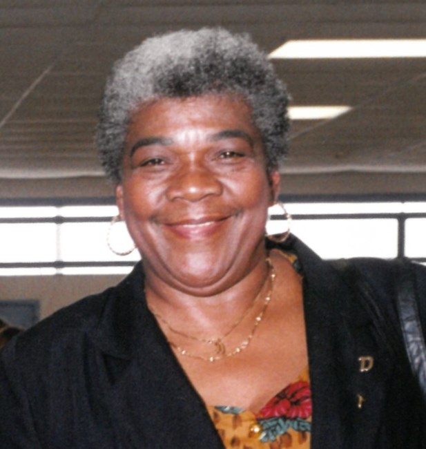 Obituary of Daphne Ione Tennant