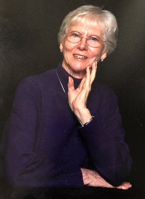 Obituario de D. Madeline Coburn