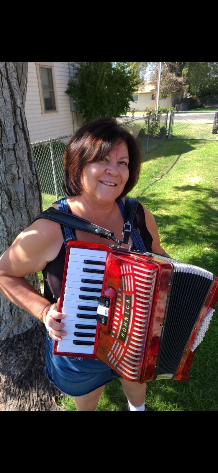 Obituary of Carmen Sandoval Adame