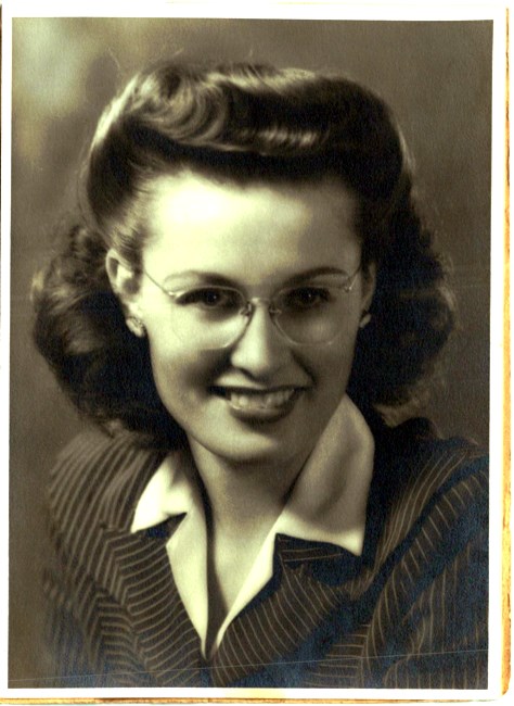 Obituary of Helen M Wyatt