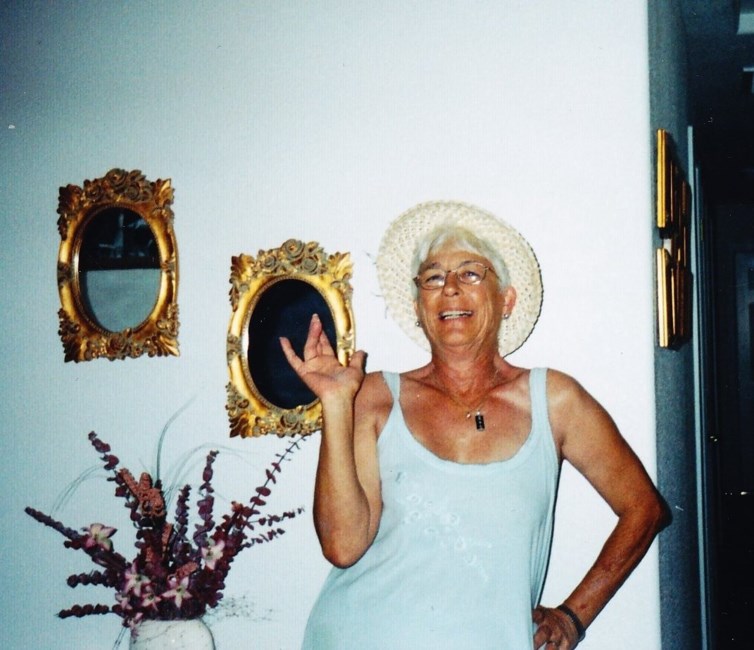 Obituary of Arlene Wood