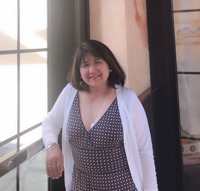 Obituary of Reyna Asuncion Pineda Carreon-Lacson