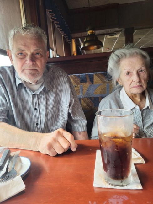 Obituario de David Albert Rhoades