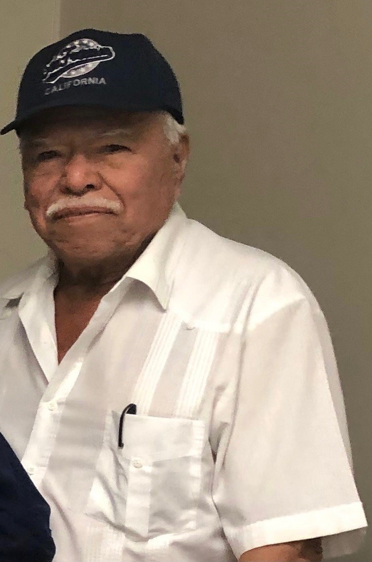 Obituario de Gilberto Ayala Siliezar