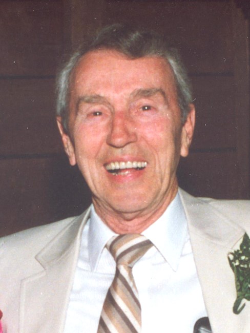 Obituario de John M. Tracy
