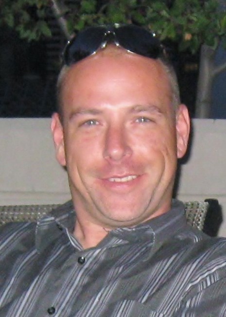 Obituary of Aron Douglas Royle