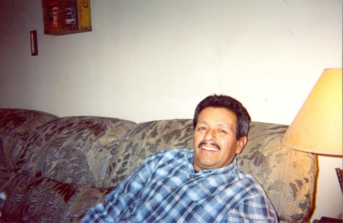 Obituario de Tony Martinez