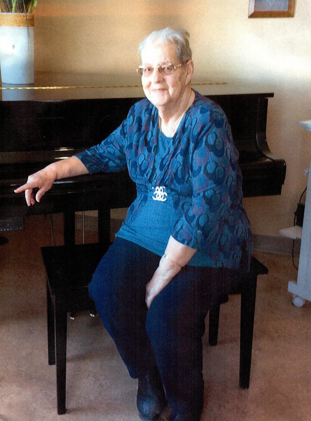 Obituary of Suzanne (Rinfret) Roy