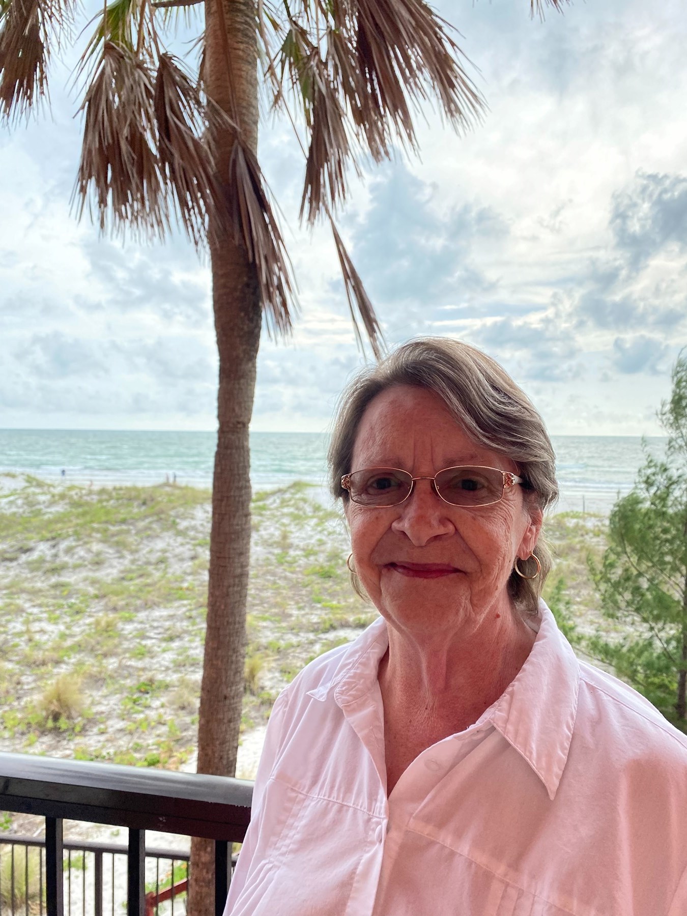 Cassandra Hollar Obituario Louisville KY