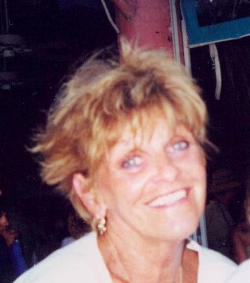 Obituary of Carolyn McMurry Reynolds