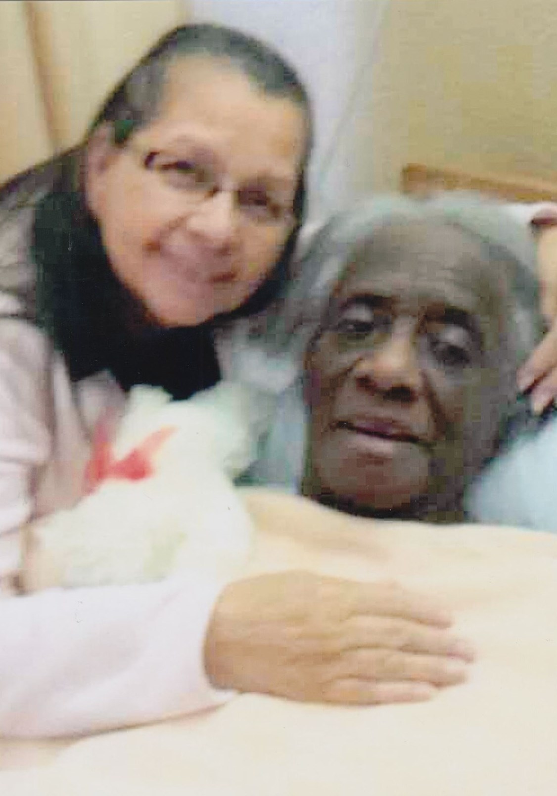 Geraldine Waters's Instagram, Twitter & Facebook on IDCrawl