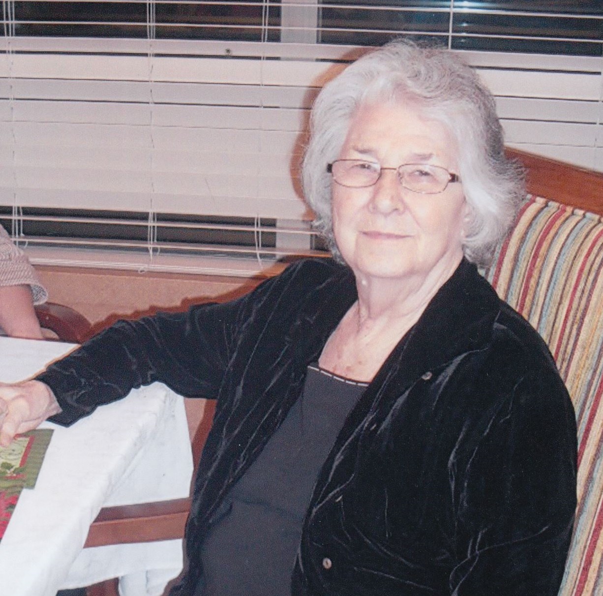 Obituary of Lena Ayvon Lacy