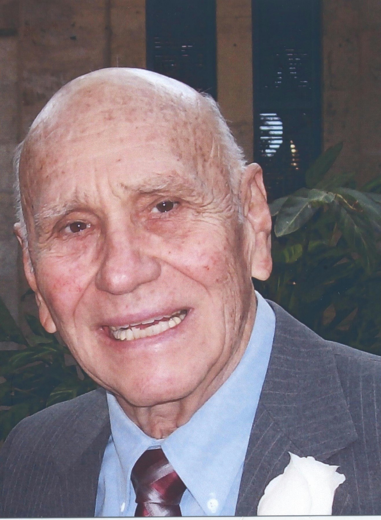 Obituary of Darwell E. Stowe