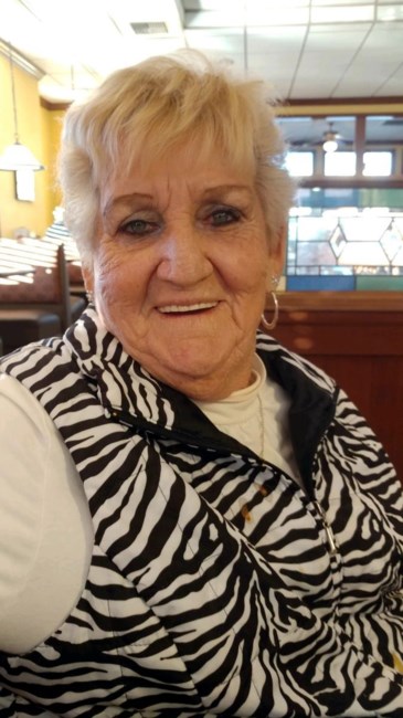 Obituario de Helen "Teeta" Louis Lane Michael Sneed