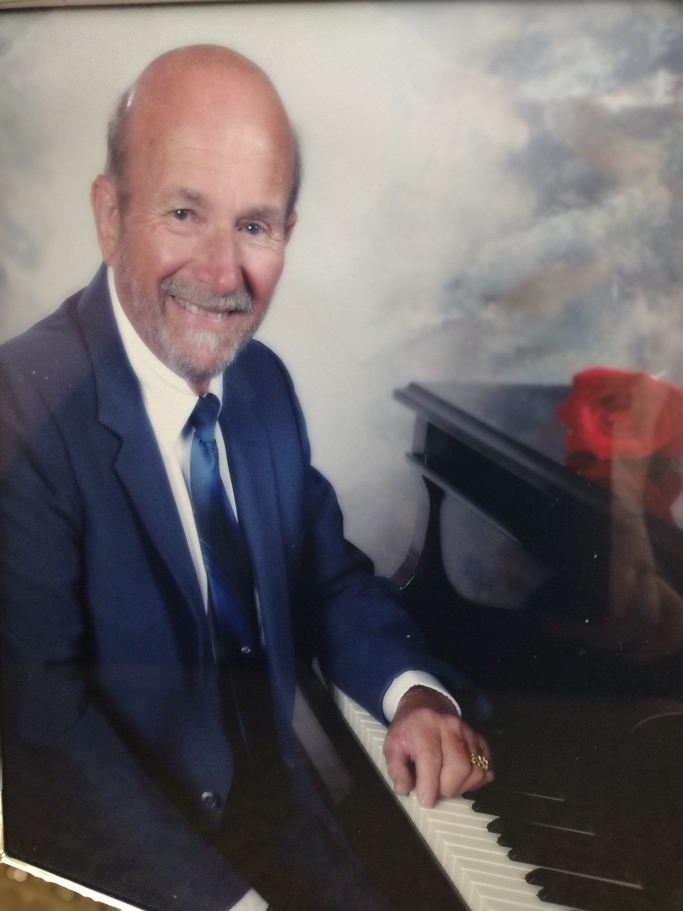Obituario de Edward Lee Lowe