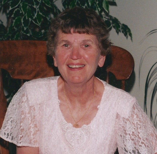 Obituary of Lois Thaus
