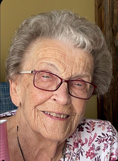 Obituary of Geraldine R. Wakefield