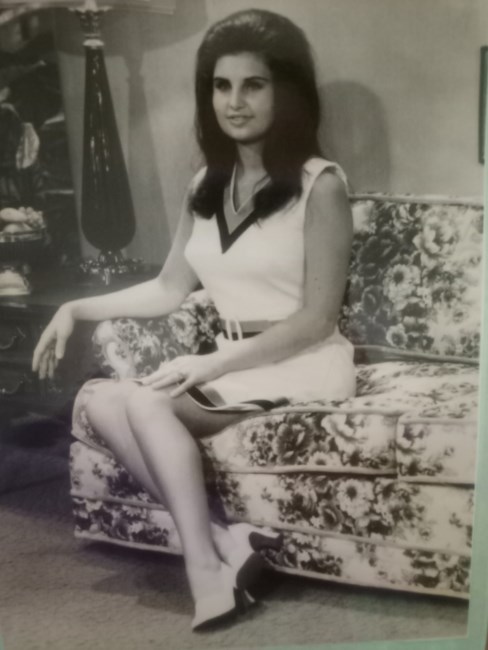 Obituary of Nicoletta Maria Manolakos Valdez