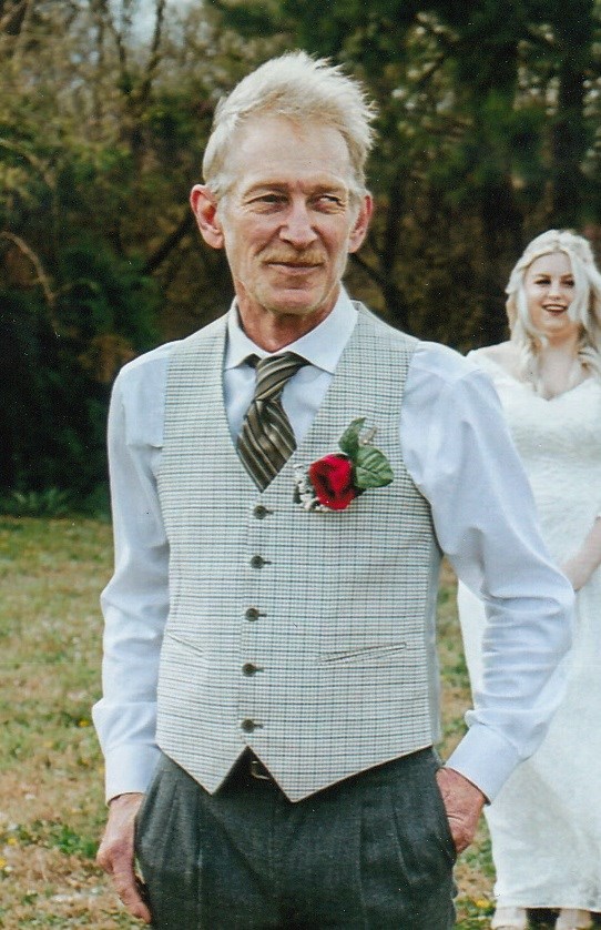 Obituario de Mark Douglas DeWarns