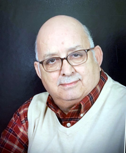 Obituary of Robert Reyes Villescaz