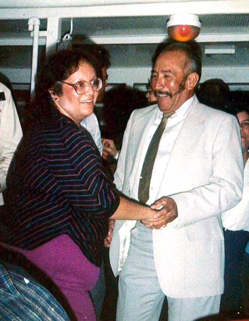Obituario de Mary Burrola Amador