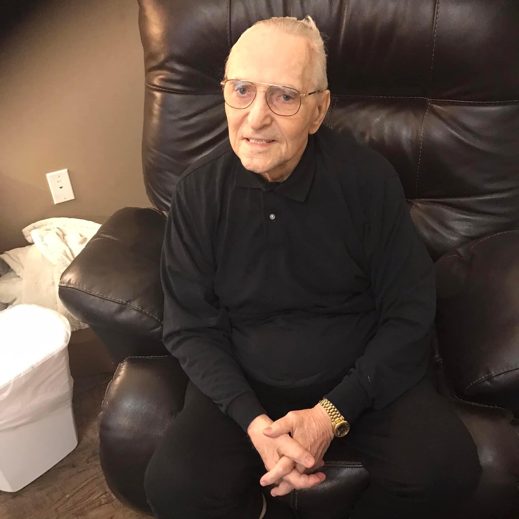 Obituary of Arlyn Charles Houdmann