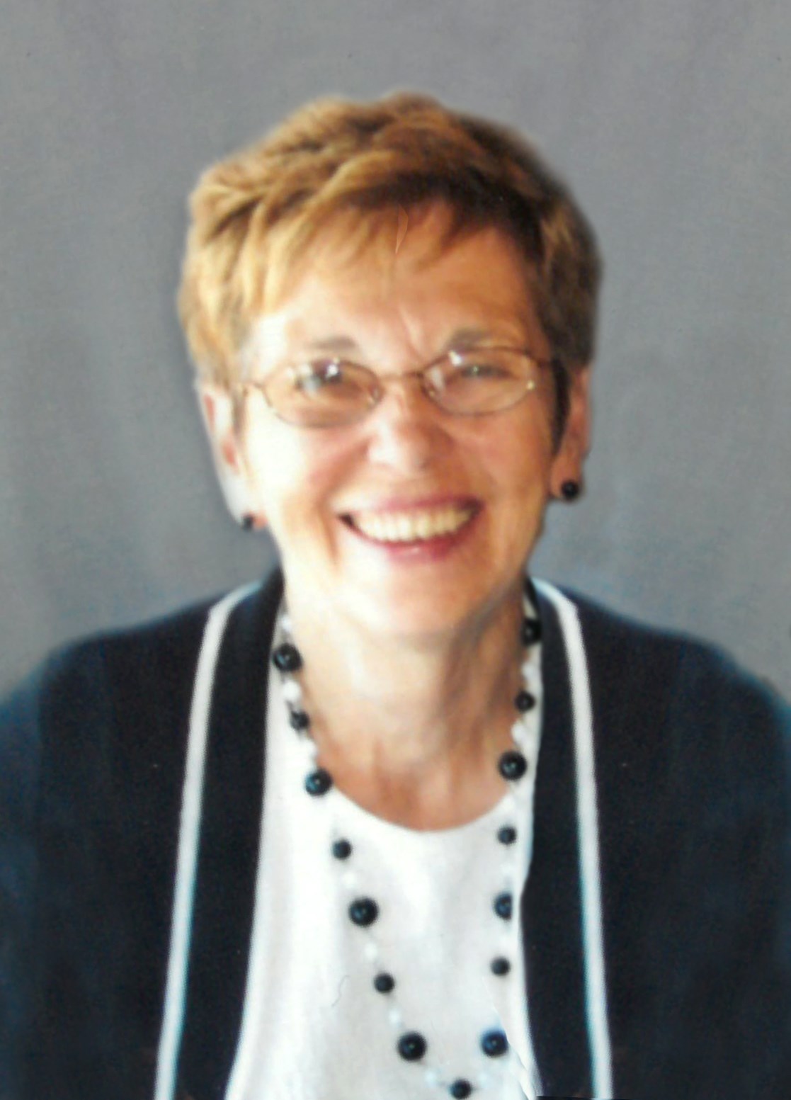 Obituary of Louise E. Oliveira