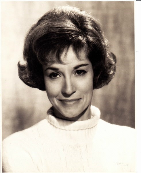 Obituary of Estelle Jacobs