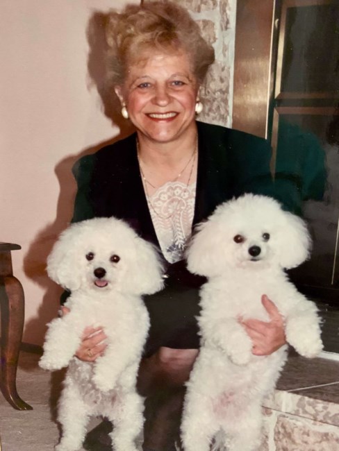 Obituary of Mrs. Bernice Lindsay