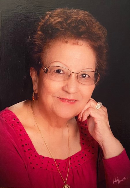 Obituary of Rosa T Salinas