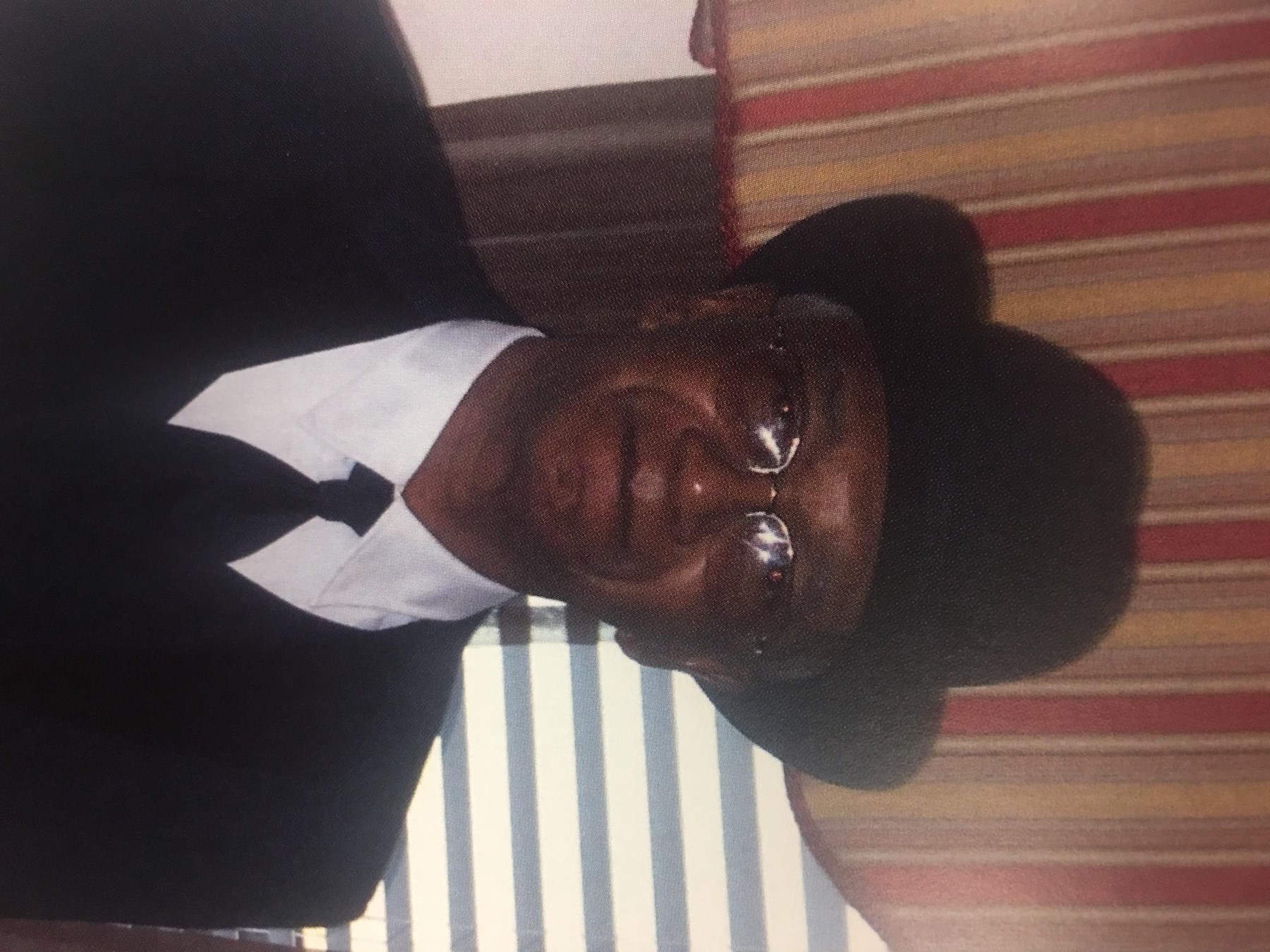 Obituario de Albert J. Henderson