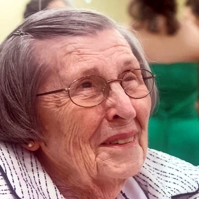 Obituary of Pauline Ruth Bond