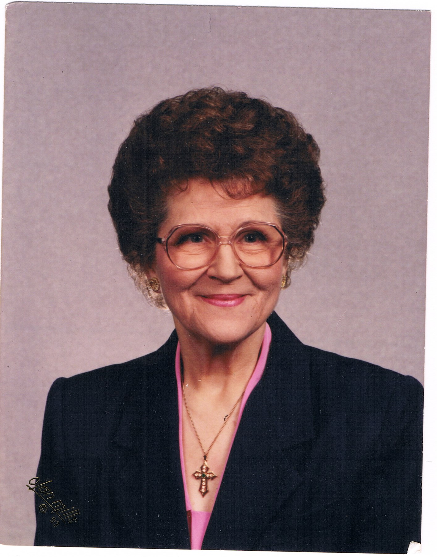 Obituary of Leona Ruth Helvey Ogg
