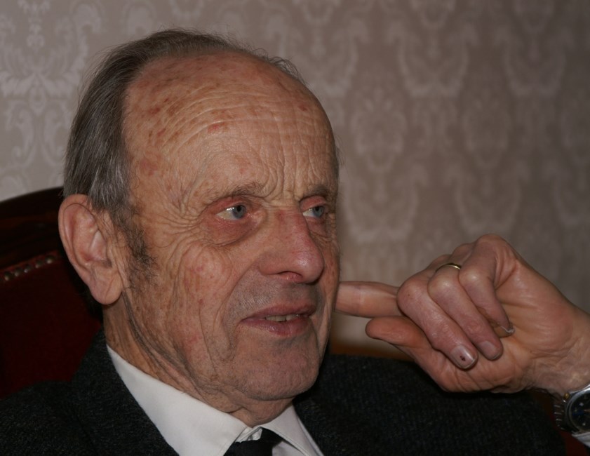 Obituary of Myron John Healy