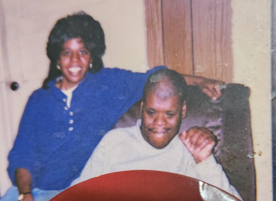 Obituary of Everett Eugene Robinson