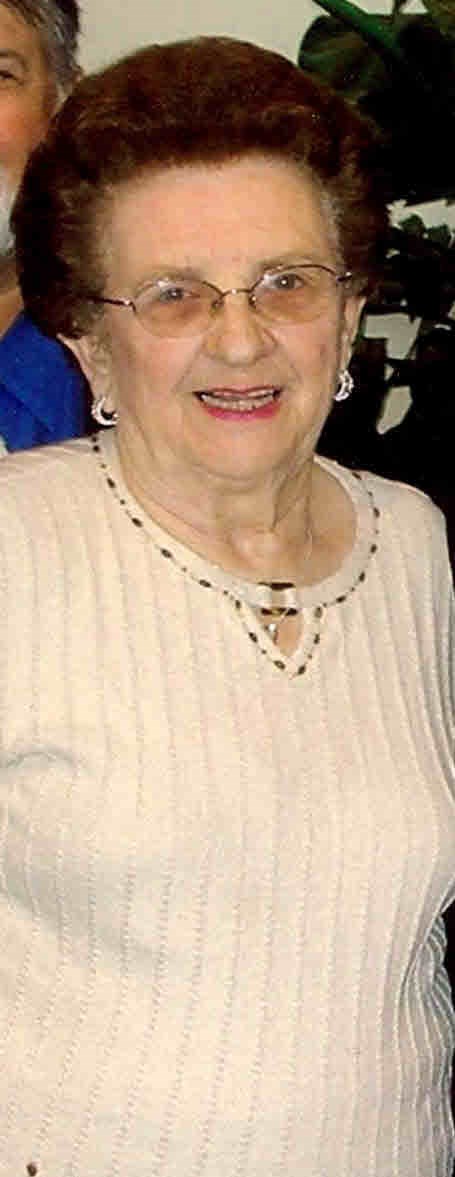 Obituary of Daphne Kelly