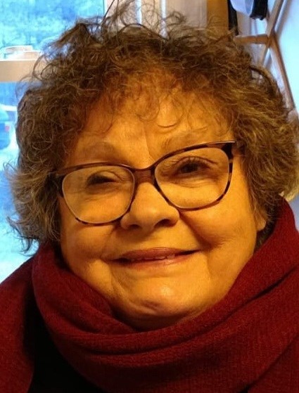 Obituary of Julia Reynolds