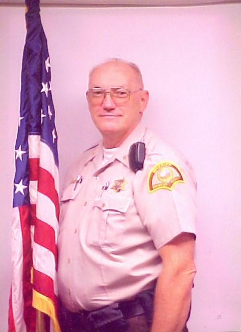 Obituario de Lloyd. Scott Clark