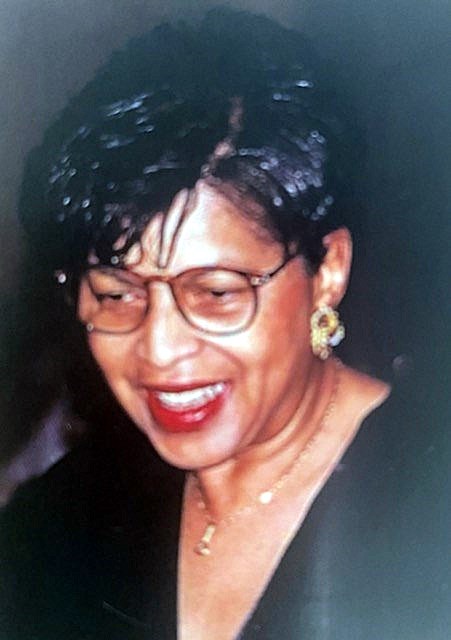 Obituary of Evelyn Etta Marguerite Bell