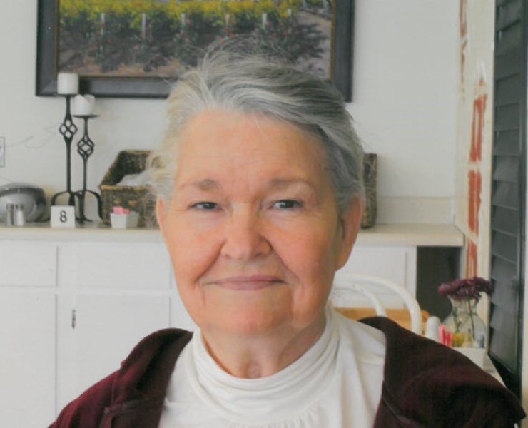 Obituary of Sylvene J Hillis