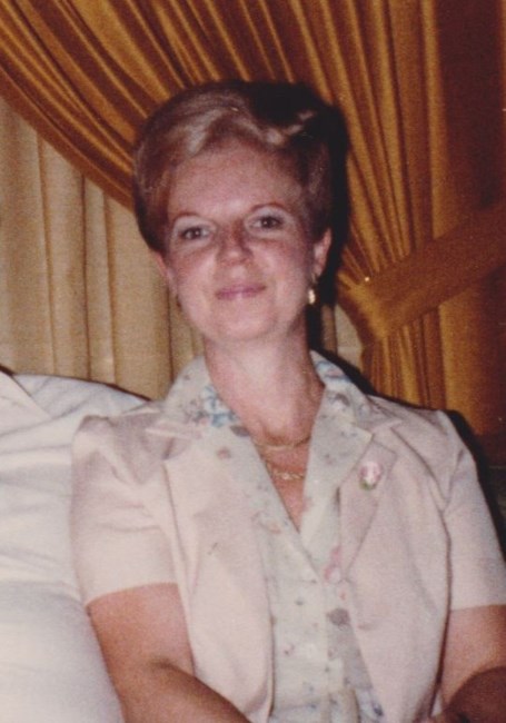 Obituario de Yvonne T. Reinhardt
