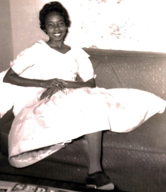 Obituary of Gloria Jean Walker