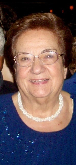 Obituary of Armenouhi Kololian