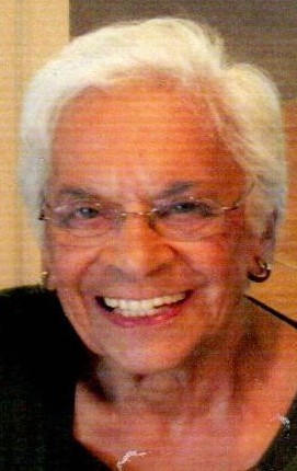 Obituario de Bertha L. Mattos