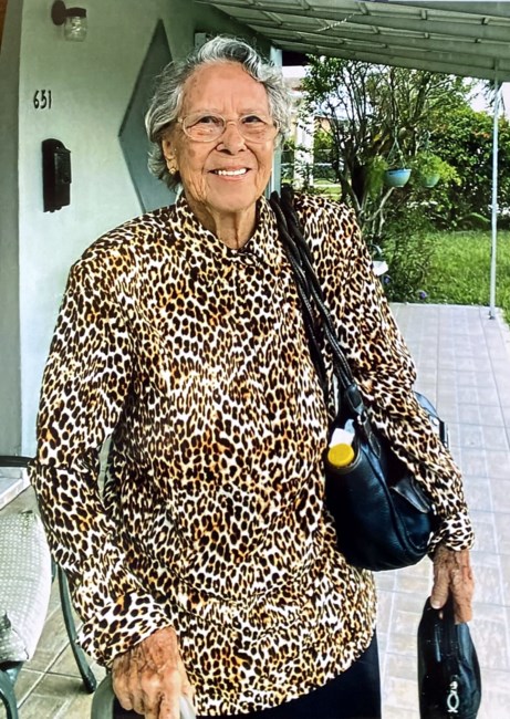 Obituario de Vitalia Bello