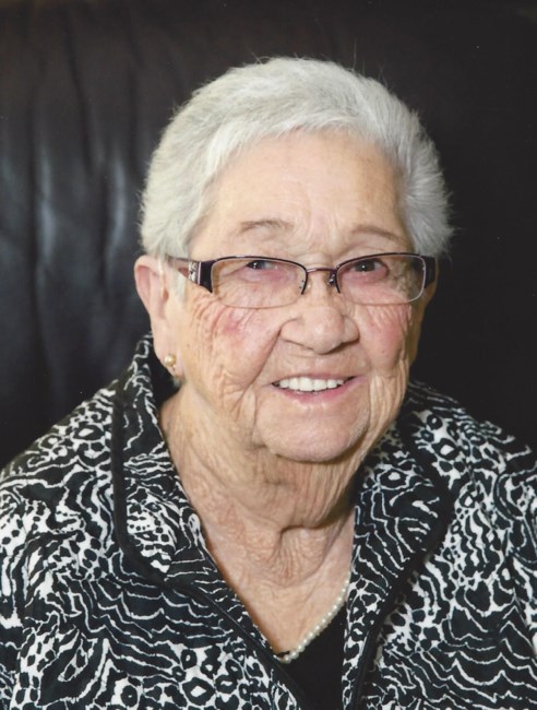 Obituary of Mary Elizabeth Fields